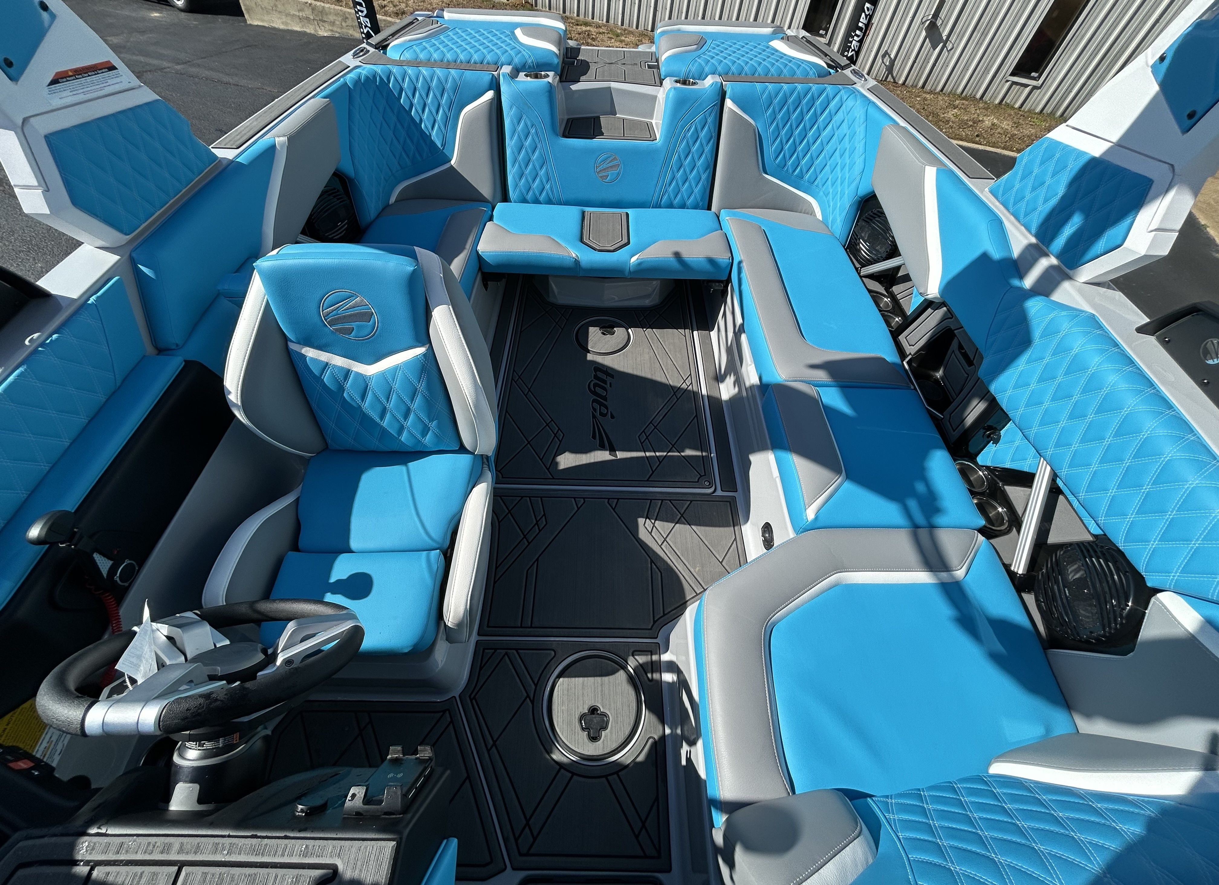 2024 Tige 22RZX Icon